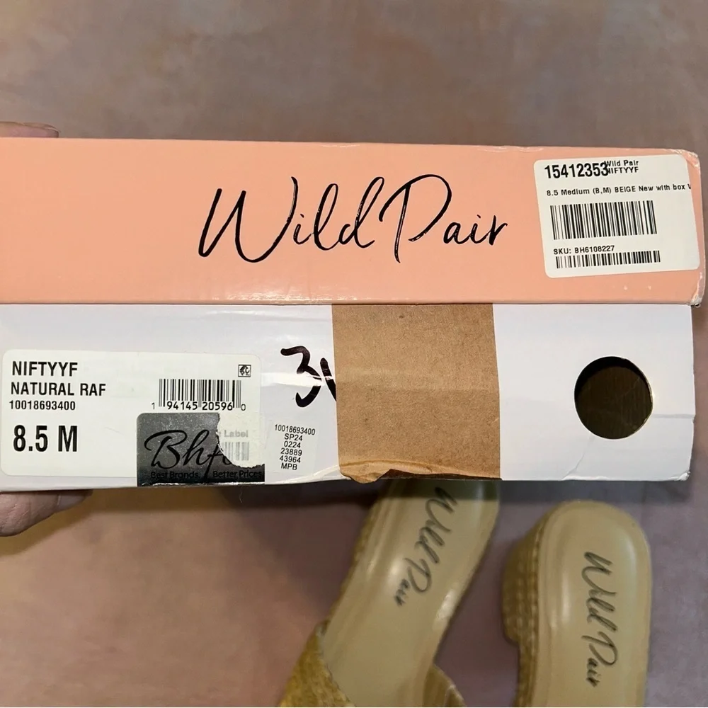 Wild Pair Niftyy woven espadrille beige heeled wedge size 8.5 open toe